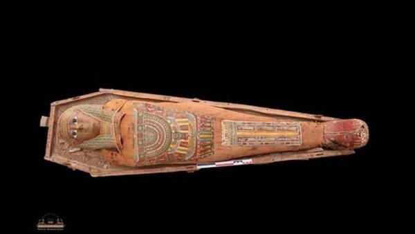 کشف شگفت انگیز چهره تقریبا سالم مومیایی مصری